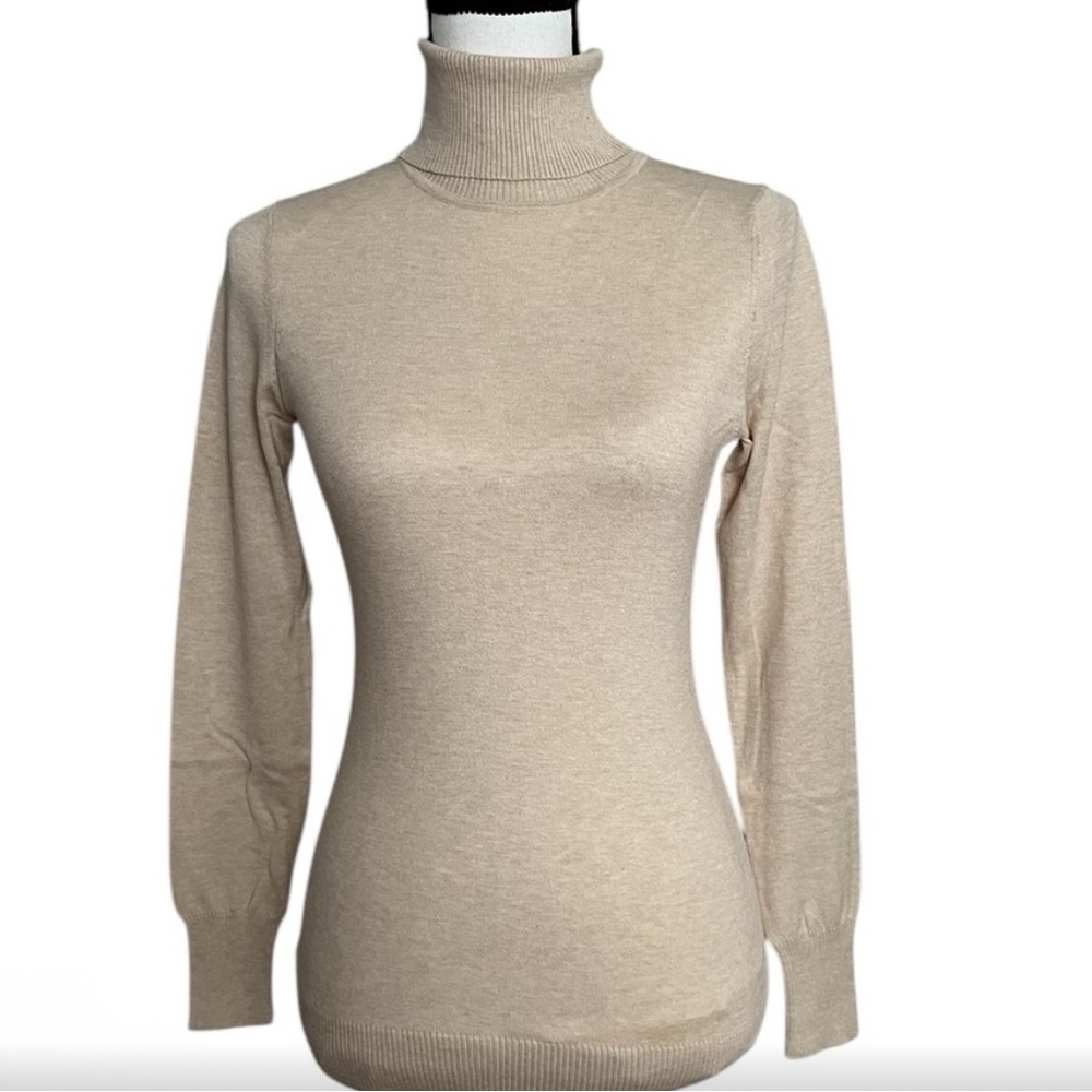 Banana Republic silk blend Cream beige Turtleneck Sweater